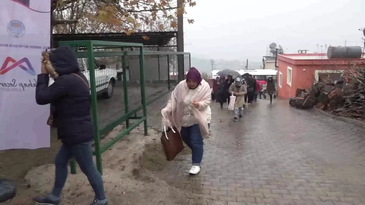 Mersin’de Kırsal Mahalle Buluşmaları Etkinliği Kadınları Bir Araya Getirdi