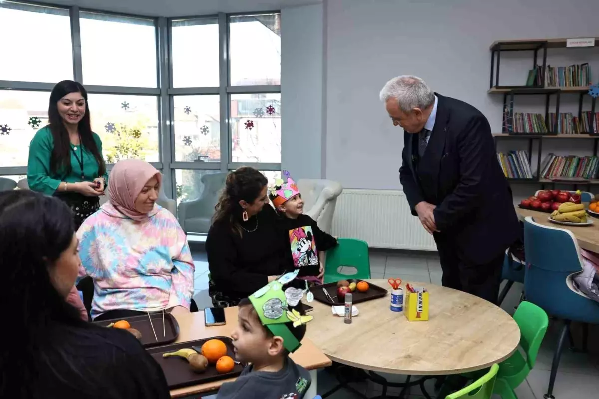 Nilüfer Belediye Başkanı Özdemir, Kadın ve Çocuk Akademisi’nde İncelemelerde Bulundu