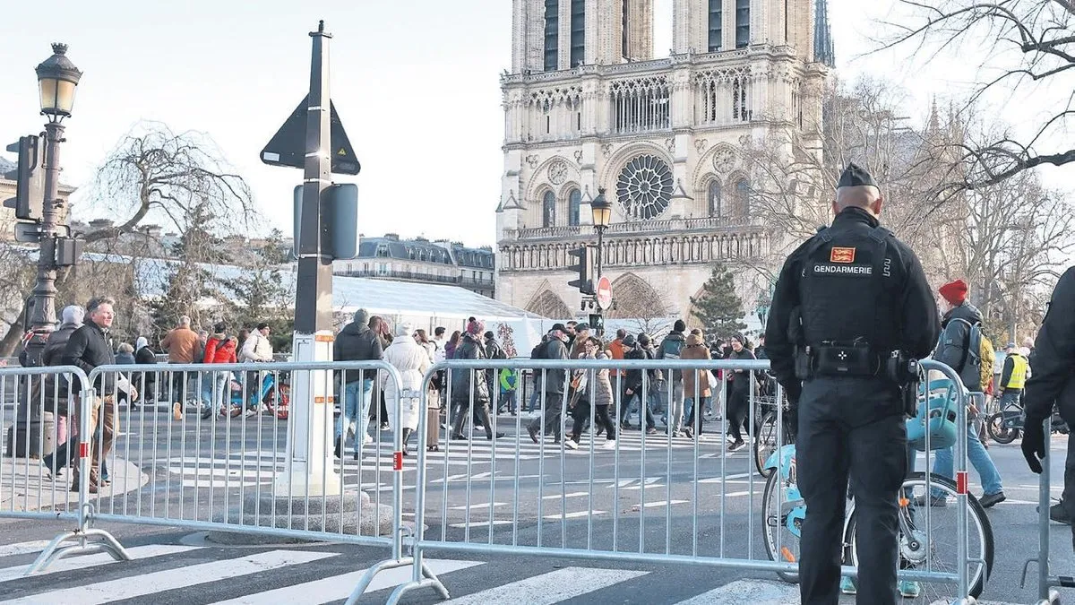 Notre Dame Katedrali küllerinden doğdu