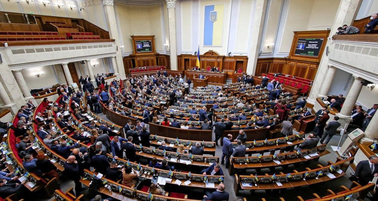 Ukrayna Parlamentosu da onayladı: Mineral anlaşması devreye girdi